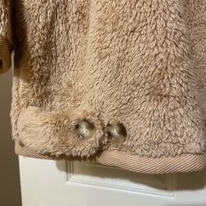 Cozy Co by Cozy Casual beige fleese jacket.